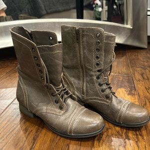 Steve Madden combat boots